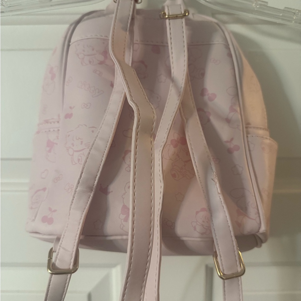 🆕 Mikko mini backpack 🎒 - Picture 2 of 3